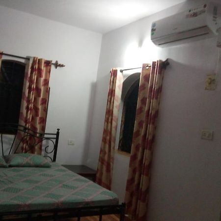Geeta Guest House Calangute Bagian luar foto