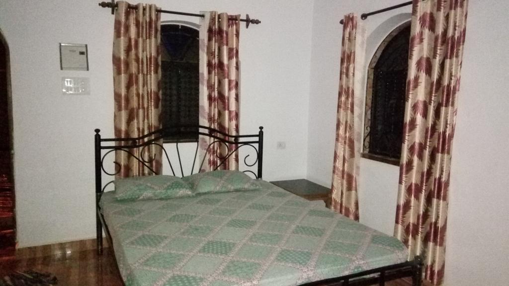 Geeta Guest House Calangute Bagian luar foto