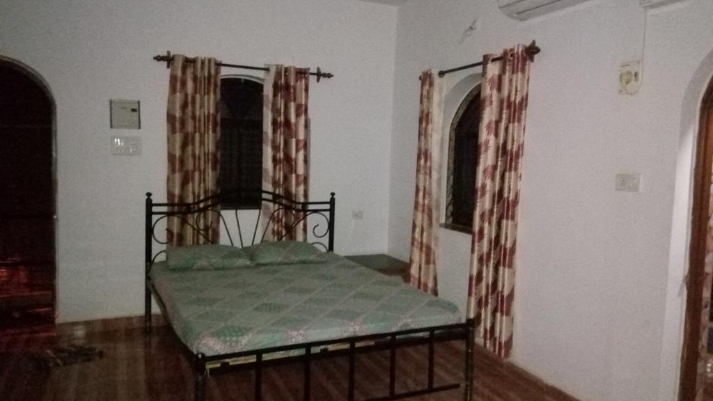Geeta Guest House Calangute Bagian luar foto